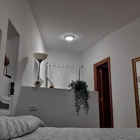 Aptos Con Piscina El Flamboyan 1 *