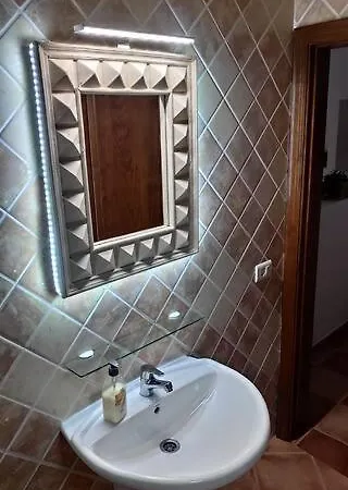 Aptos Con Piscina El Flamboyan 1 *