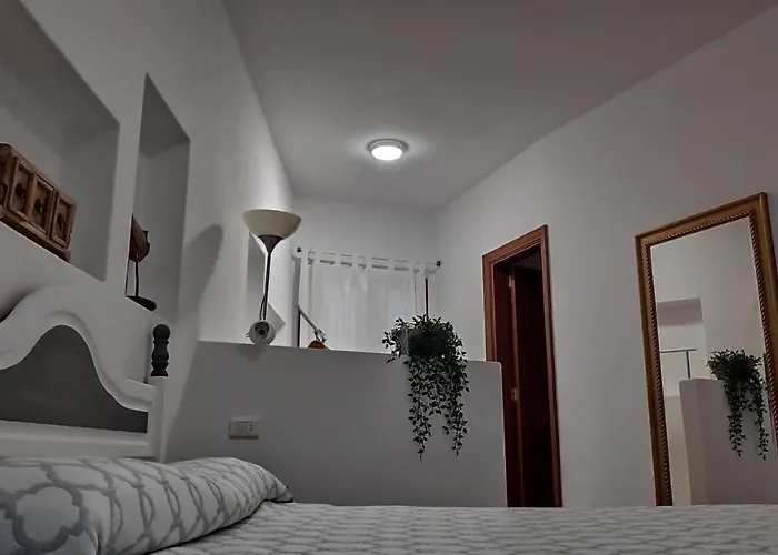 Aptos Con Piscina El Flamboyán 1 *