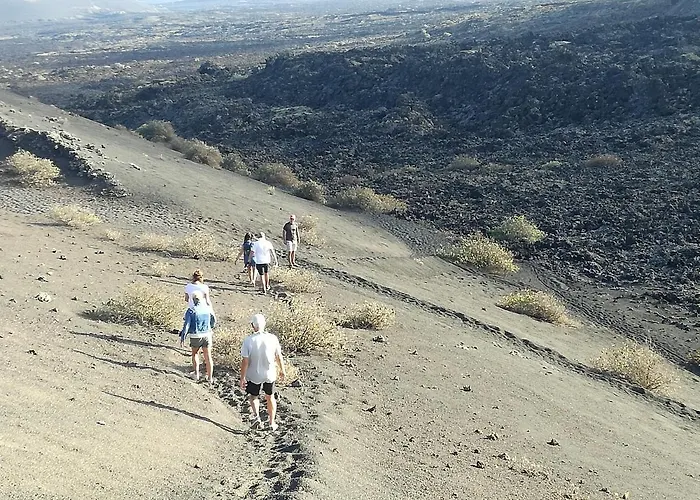 Apartamento Aptos Con Piscina El Flamboyán 1