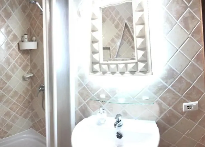 Aptos Con Piscina El Flamboyán 1 *