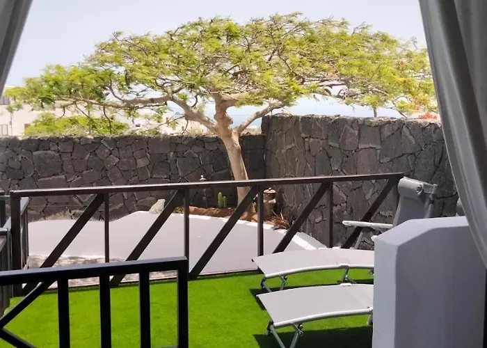 Apartamento Aptos Con Piscina El Flamboyán 1 *